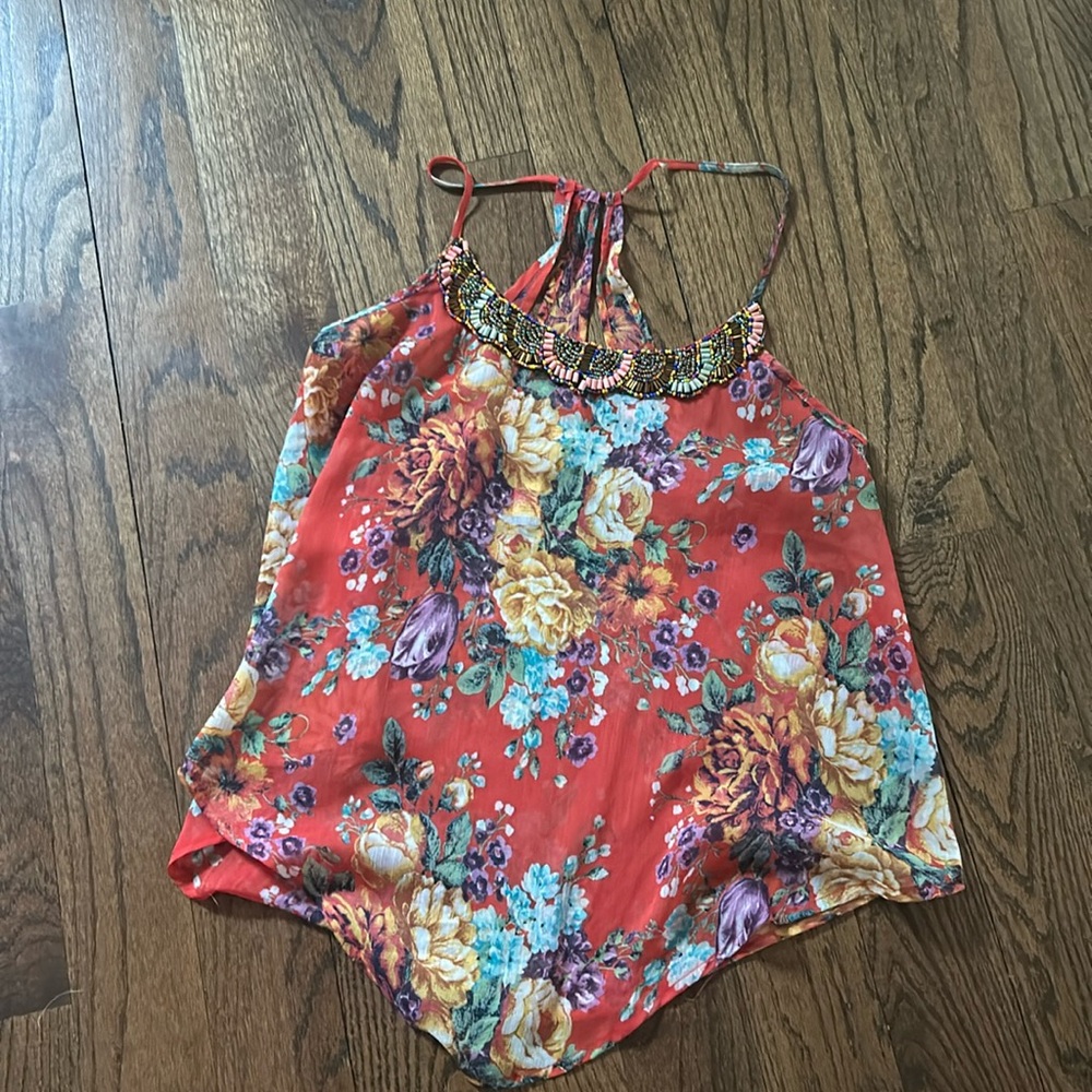Beautiful Chiffon blouse Top fits a medium too